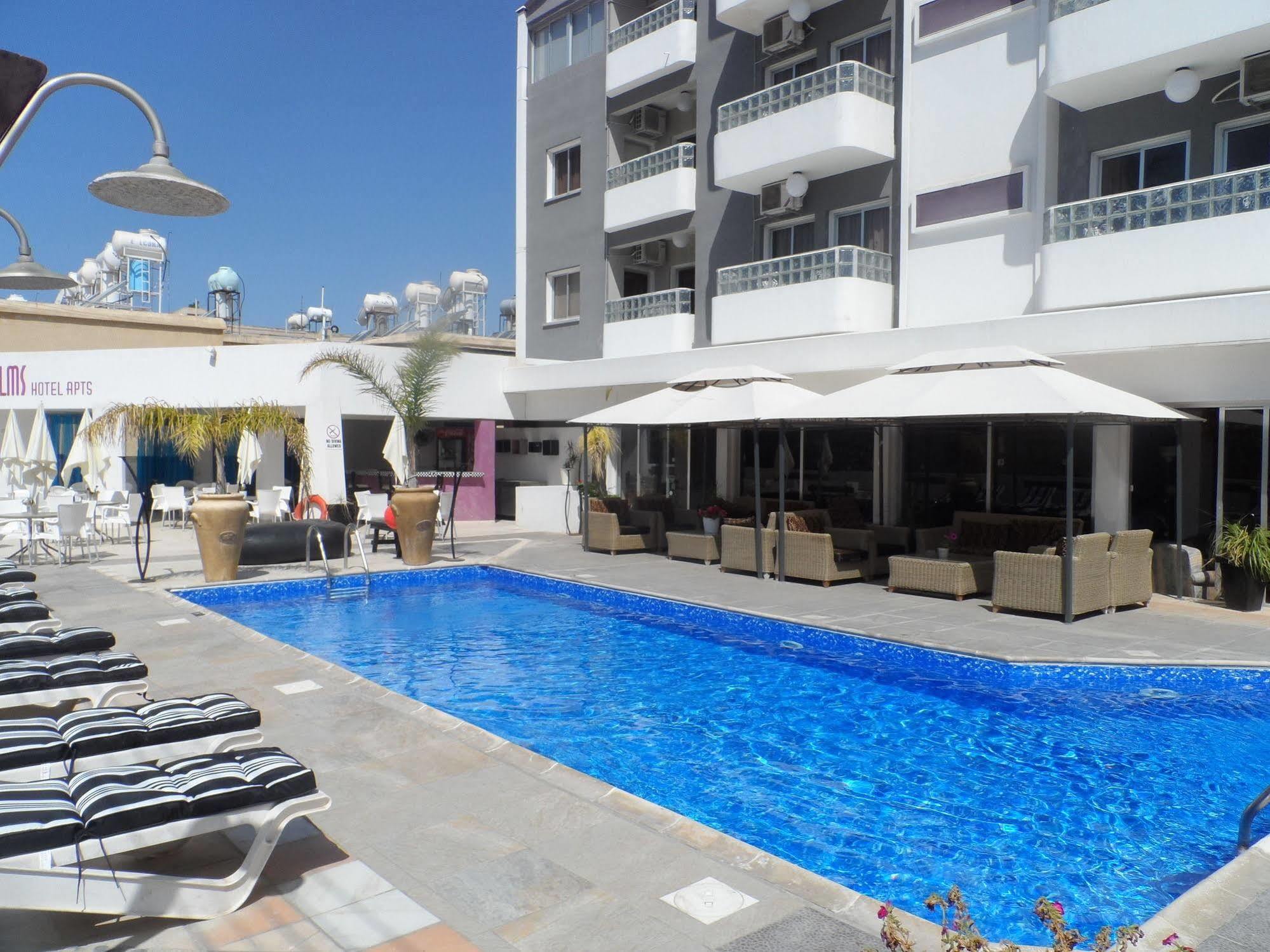 The Palms Hotel Apartments Limassol Exterior photo