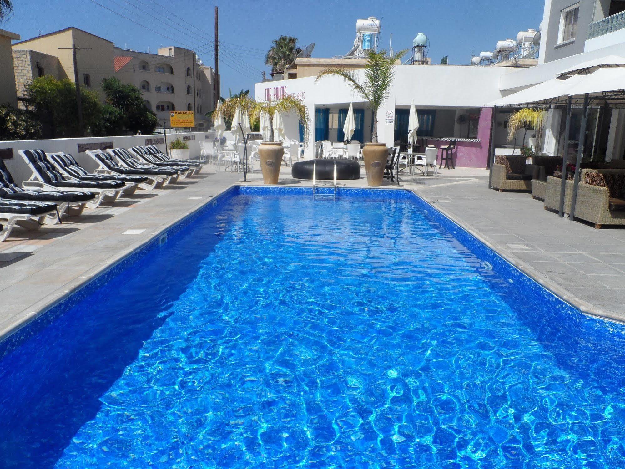 The Palms Hotel Apartments Limassol Exterior photo
